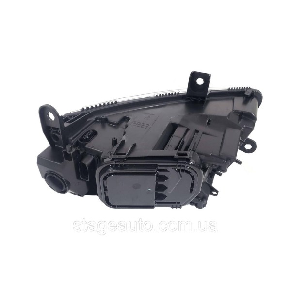 Передние Bi-Xenon фары на Audi A6 C6 2004-2008 года