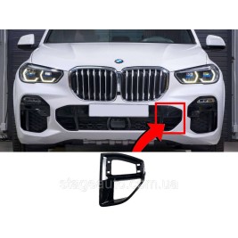 Накладка впускного сопла левая в передний бампер M-Paket на BMW X5 G05 2018-2022 ( Черный глянец )