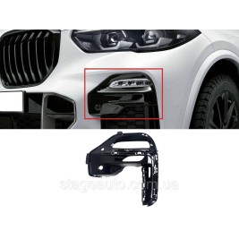 Рамка под туманку левая в бампер M-Paket на BMW X5 G05 2018-2022 года