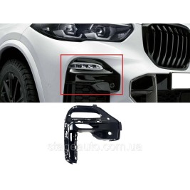 Рамка под туманку правая в бампер M-Paket на BMW X5 G05 2018-2022 года