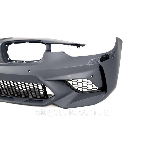 Передний бампер на BMW 3 Series F30 2012-2018 год ( в стиле BMW M2 F87 )