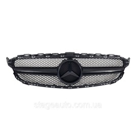 Решетка радиатора на Mercedes C-Class W205 2014-2018 год AMG стиль Matte Black ( без места под камеру )