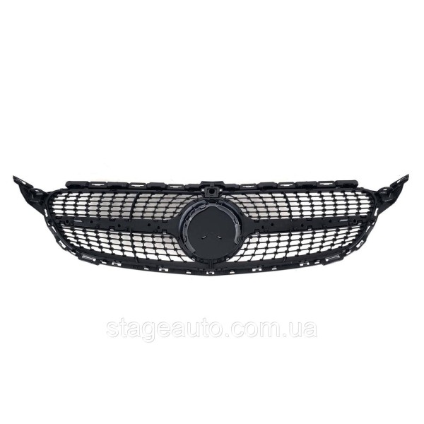 Решетка радиатора на Mercedes C-Class W205 2018-2020 год Diamond Black ( с местом под камеру )
