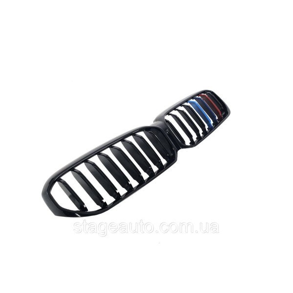 Ноздри на BMW 5 Series G30 2020-2022 года Черный глянец M-Color
