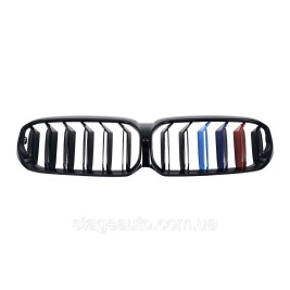 Ноздри на BMW 5 Series G30 2020-2022 года Черные Глянцевые M-Color ( Двойные M-Look )