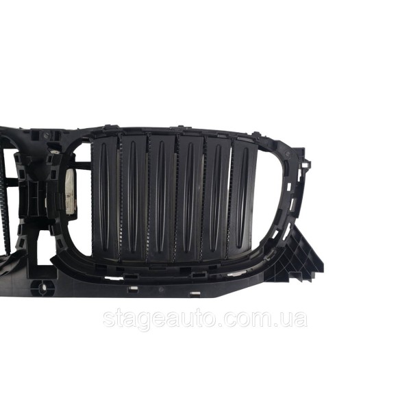 Верхний воздуховод ( кронштейн ноздрей ) на BMW X3 / X4 ( 51137497227 )