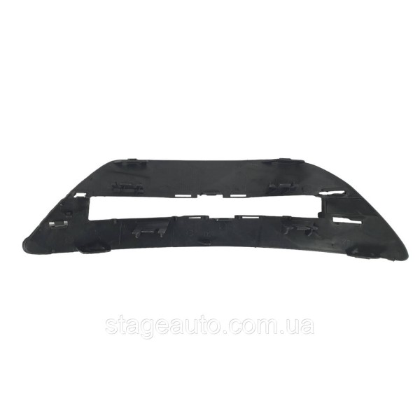 RH решетка переднего бампера на Mercedes C-Class W204 2011-2014 года
