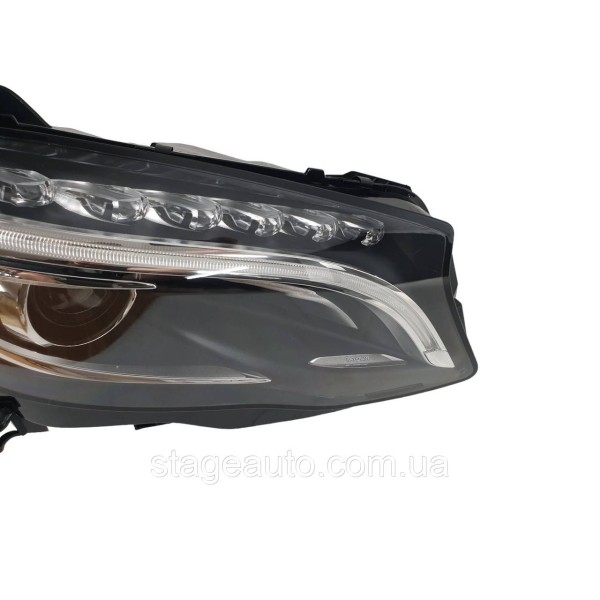 Передние фары на Mercedes GLA-Class X156 2013-2017 год Bi-Xenon ( Европа оригинал )